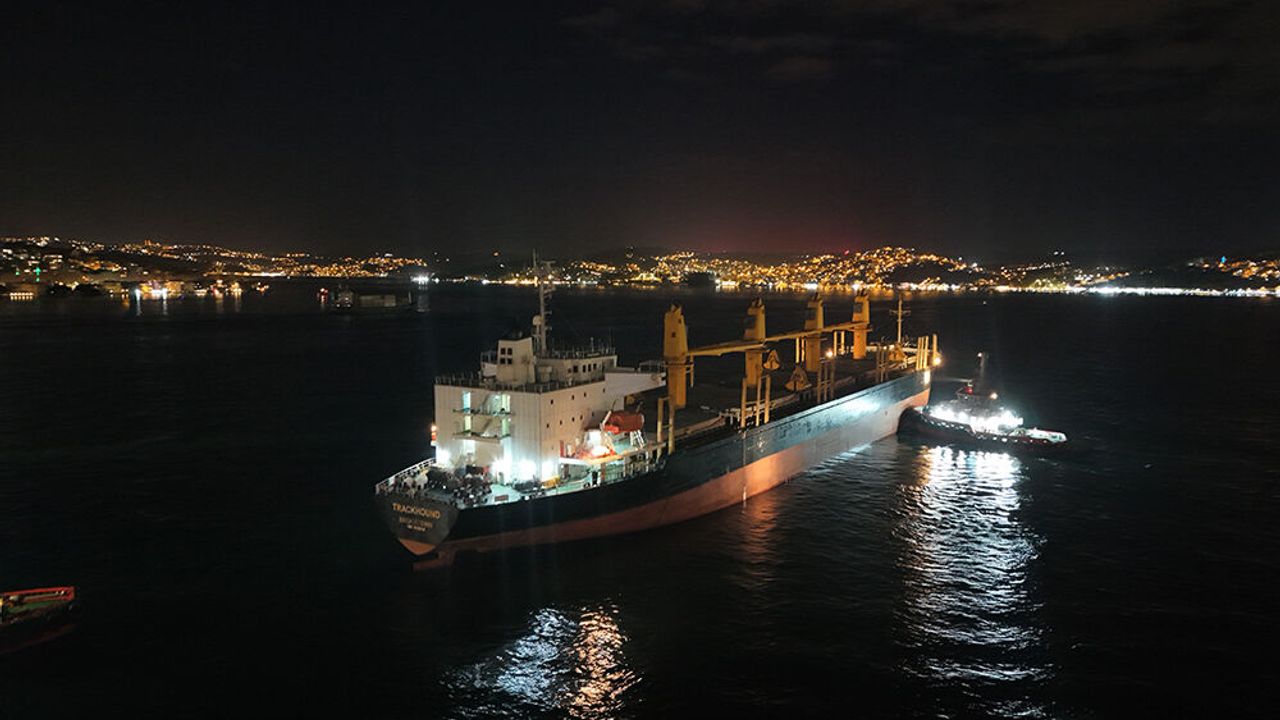 Boğaz’da gemi arızası: Trafik çift yönlü askıya alındı