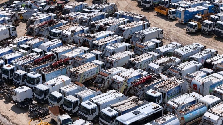 Yüzlerce araç TMSF otoparkında görüntülendi