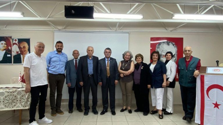 Araştırmacı-yazar Emine Kazan İstanbul’da söyleşi gerçekleştirdi